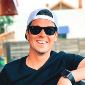 Meet your Posher, Blake